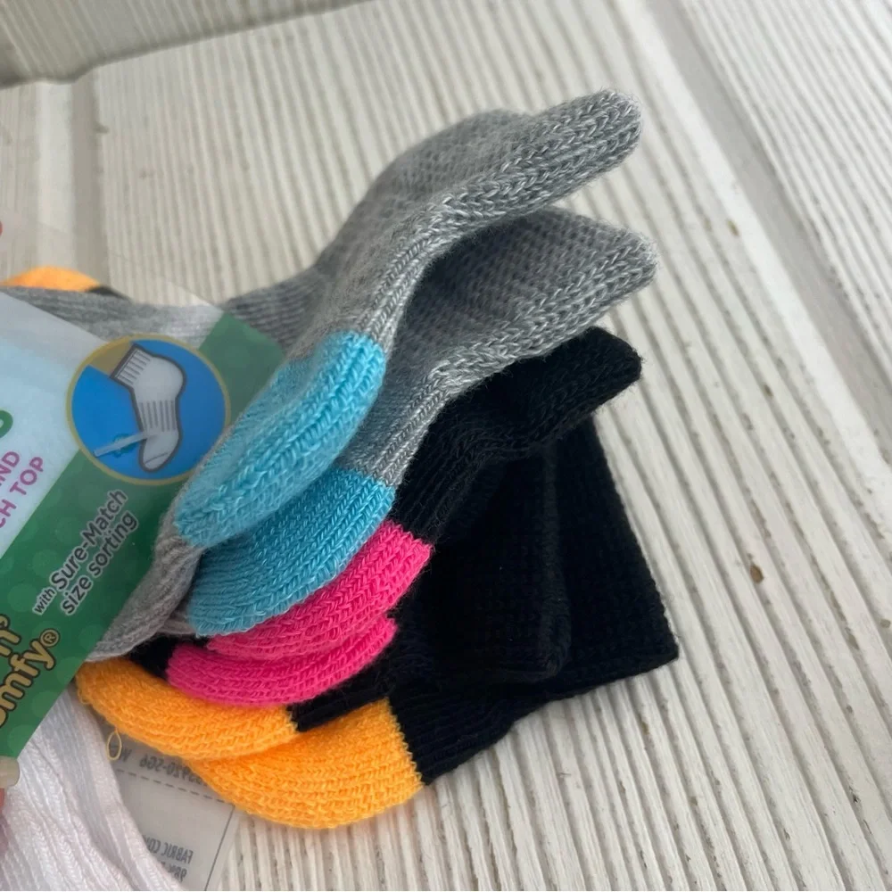 2 Packages Fruit of the Loom Girls Ankle Socks 12 Pr 6 - 18 MOS Size 1 1/2 - 4
